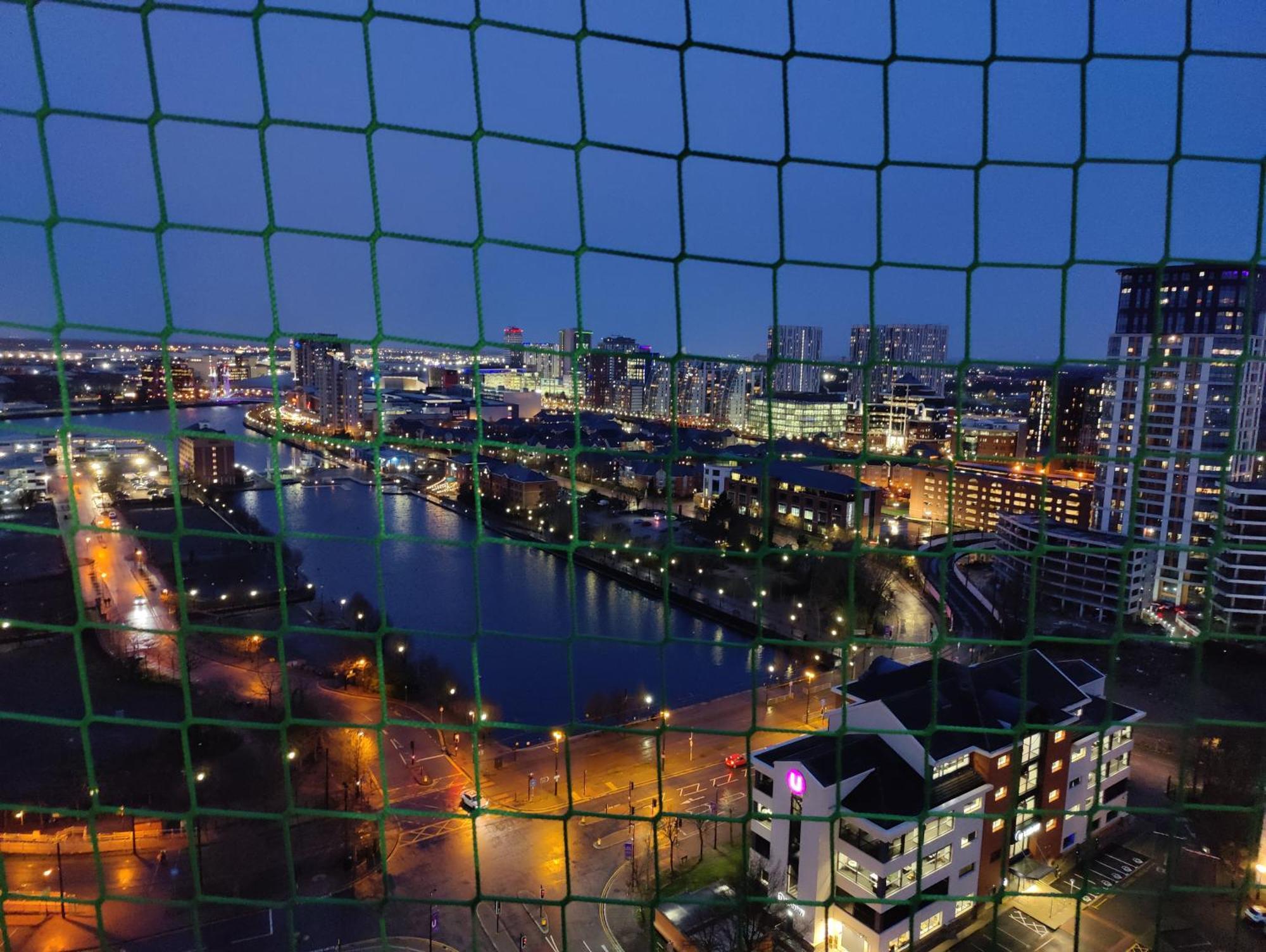 Quayside Penthouse 2 Bedroom Ensuite Near Media City & Manchester United 외부 사진