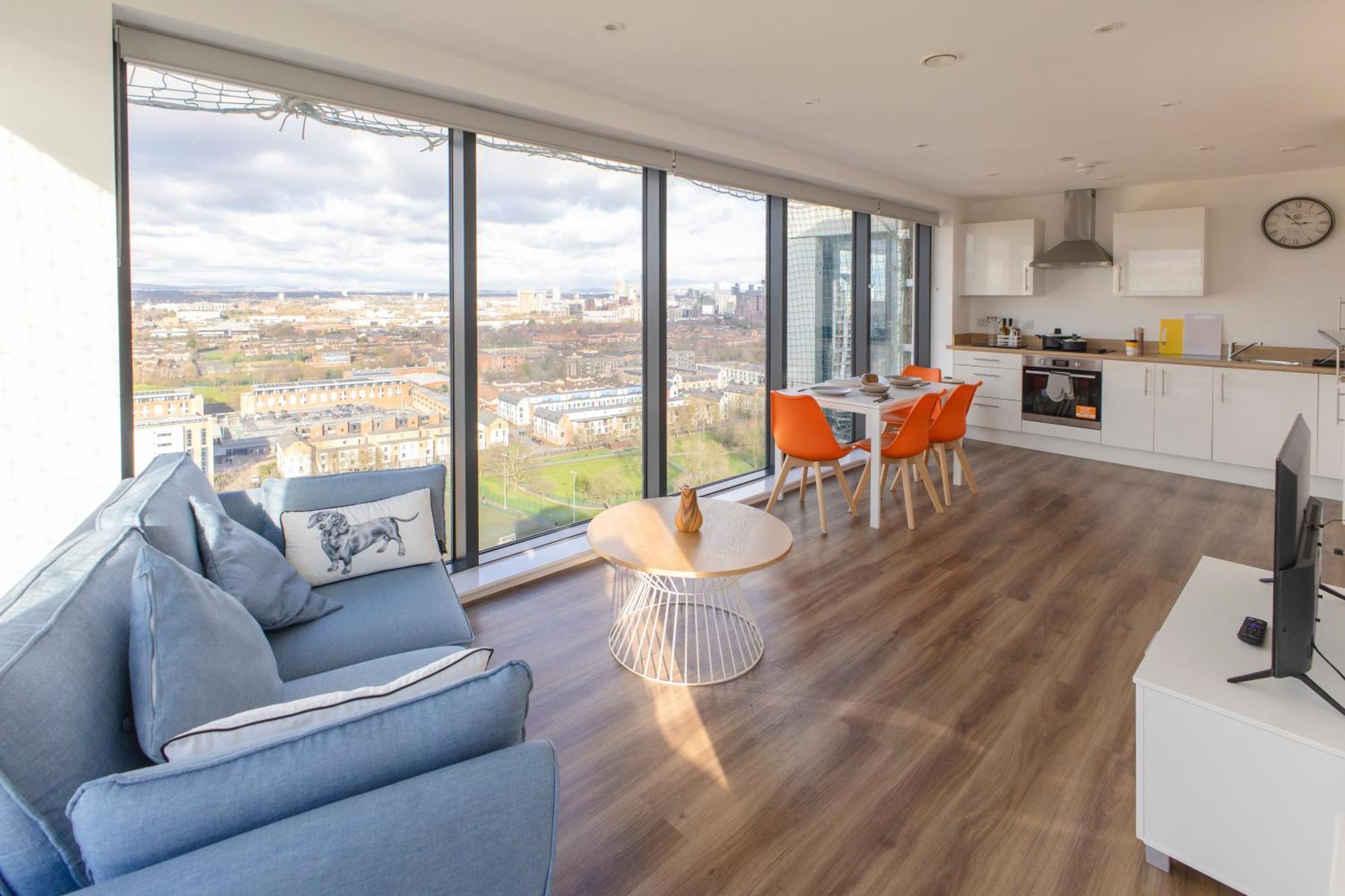 Quayside Penthouse 2 Bedroom Ensuite Near Media City & Manchester United 외부 사진